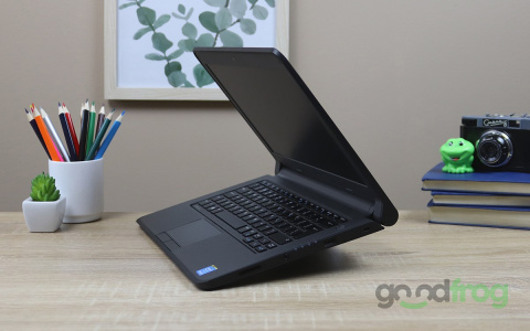 Dell Latitude 3350 / 13-cali / Intel Core i5 / Windows 10 Dell Latitude 3350 / 13-cali / Intel Core i5 / Windows 10